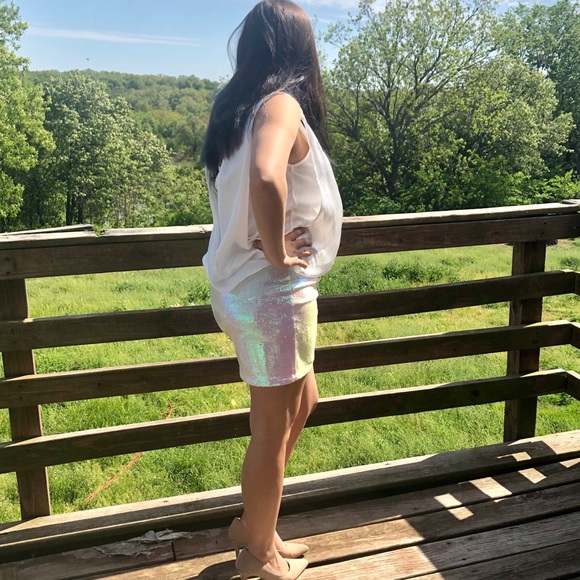 🚨All 3 for 1 🚨Dresses White & Black Dresses - Picture 5 of 8